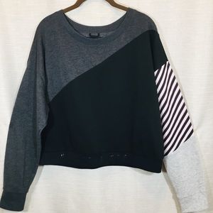VICTORIA Sport Blk Wht Grey Pullover Sweatshirt XL